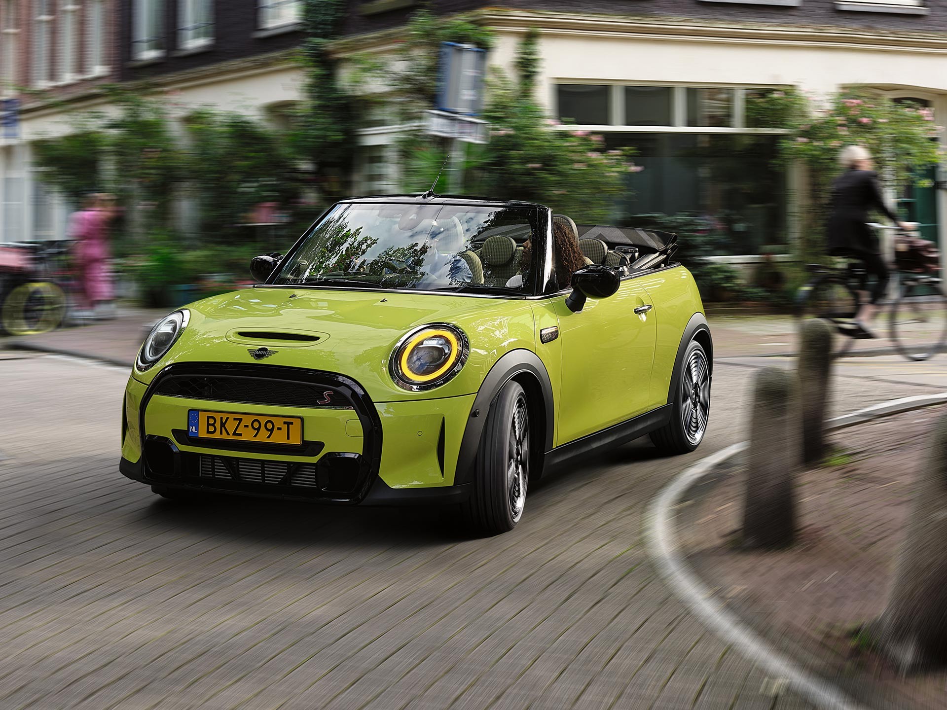 The New MINI Convertible – LEDヘッドライト